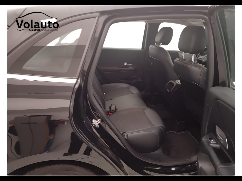 Mercedes-Benz Classe B - W247 2018 - B 180 d Sport auto