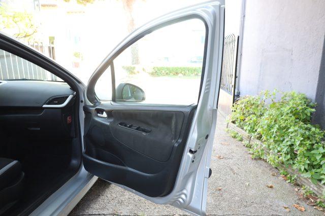 PEUGEOT 207 1.4 ECO GPL 75CV 5Porte Sport per NEOPATENTATI