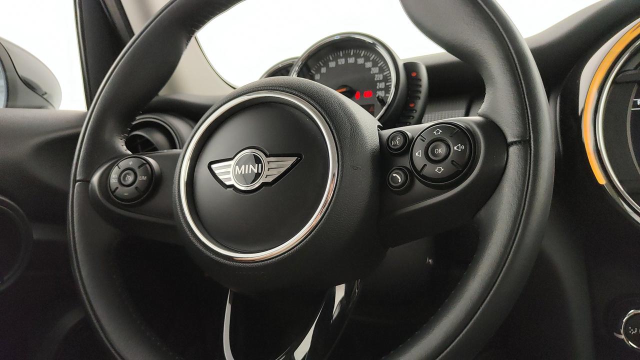 MINI Mini IV F55-F56 2014 - Mini 1.5 Cooper Boost 5p