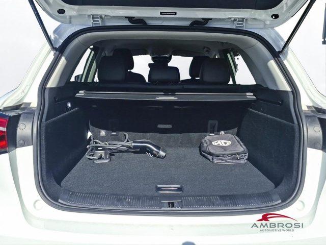 MG EHS MG Plug-in Hybrid Exclusive