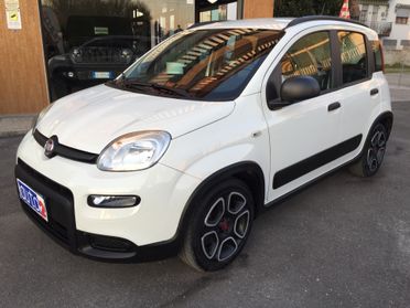 Fiat Panda 1.0 FireFly S&S Hybrid City Life X NEOPATENTATI
