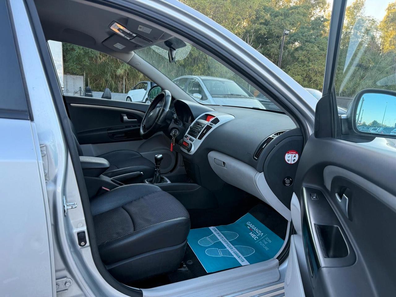 Kia Ceed cee'd Sp. Wag. 1.6 CRDi VGT 115CV EX