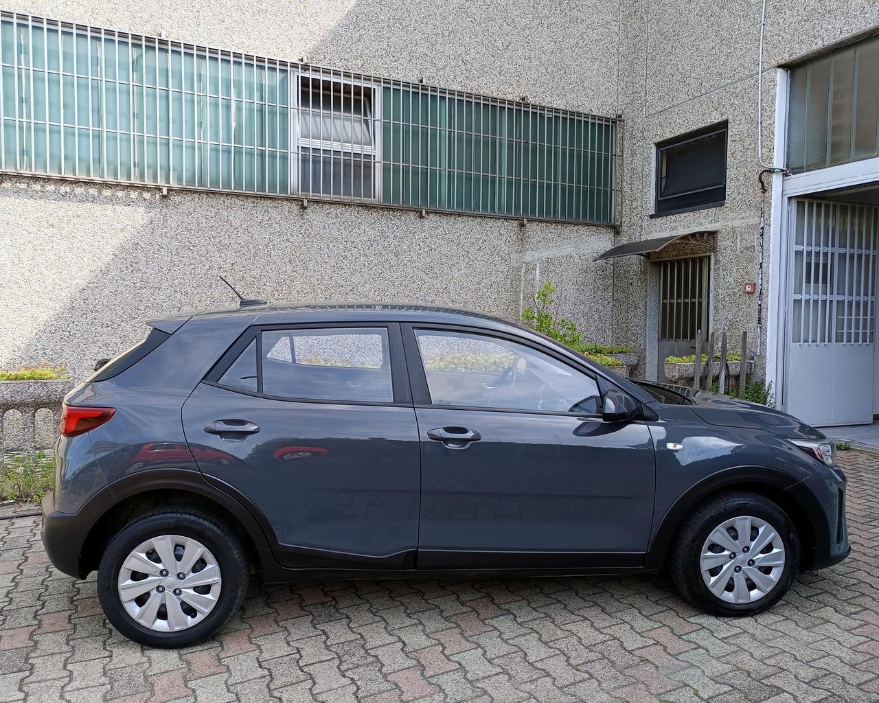 Kia Stonic 1.2 DPI Urban 84 CV