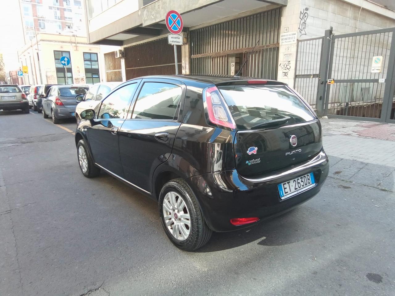 Fiat Punto 1.4 8V 5 porte Natural Power Lounge