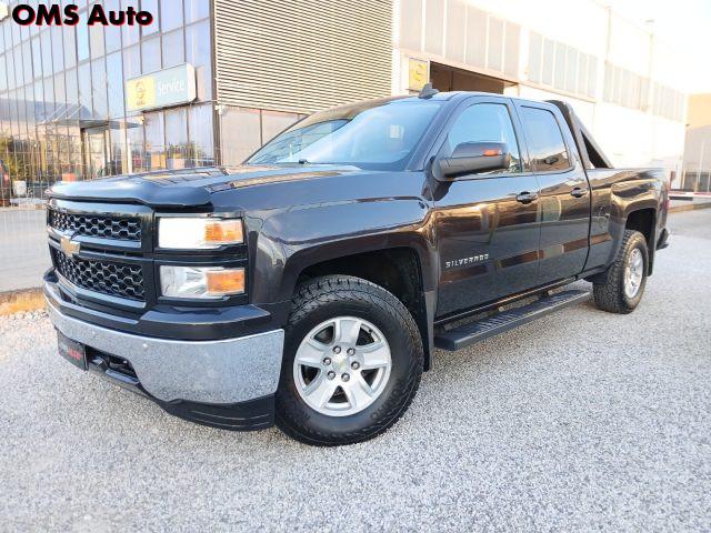 CHEVROLET Silverado LT 5.3 L V8 EcoTec3
