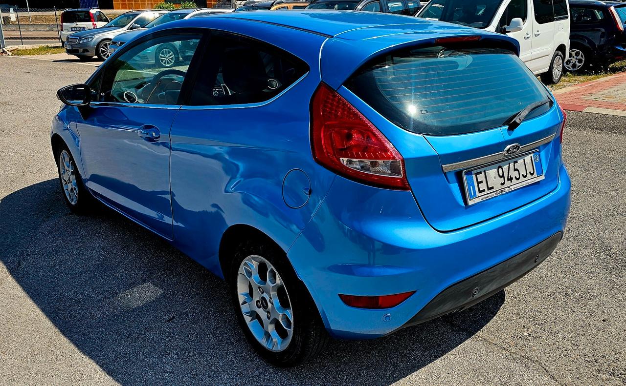 Ford Fiesta 1.4 TDCi 70CV 3 porte Titanium