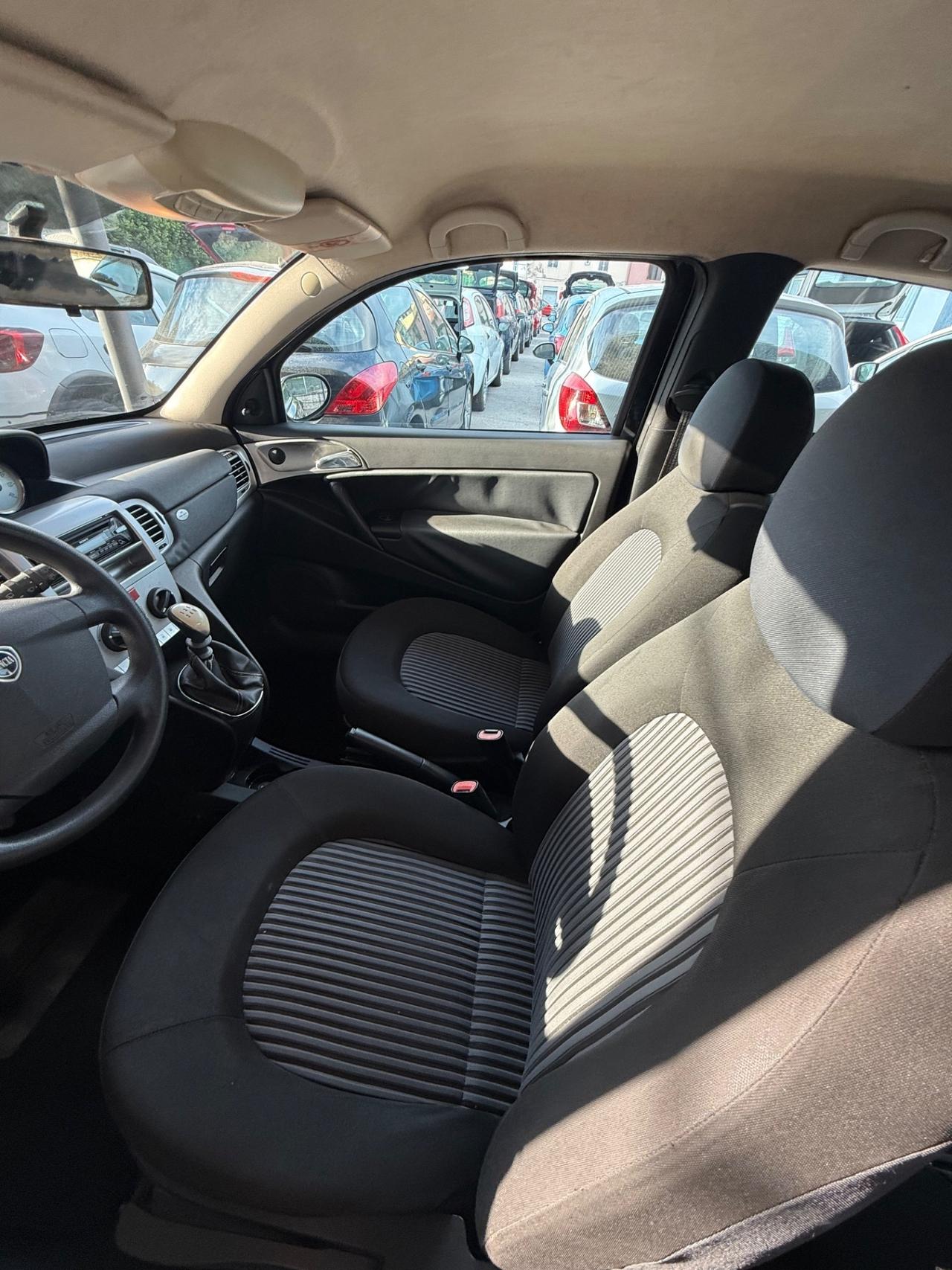 Lancia Ypsilon 1.2 Argento