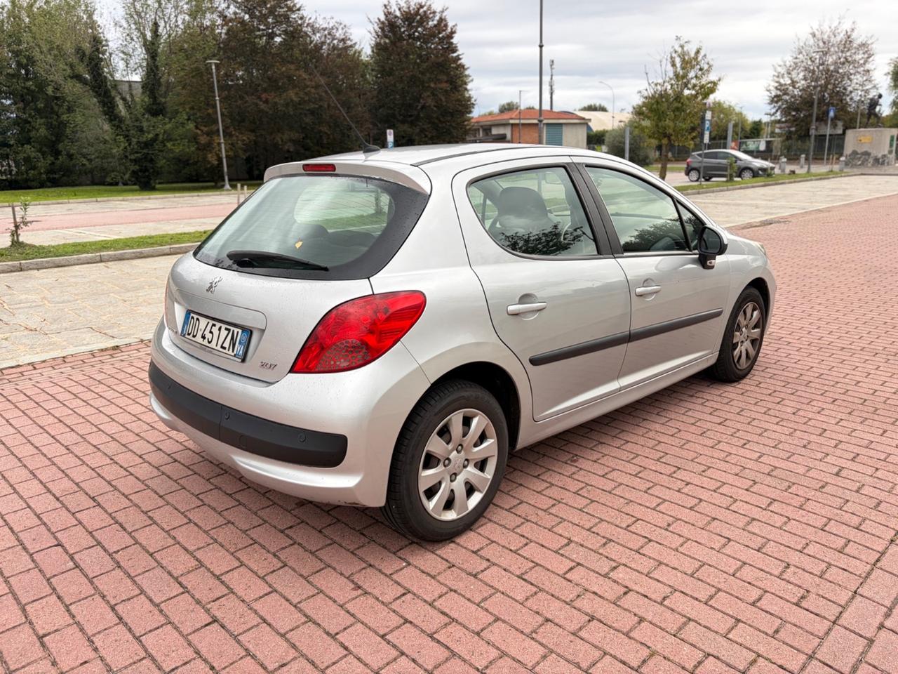Peugeot 207 1.4 88CV 3p. XS