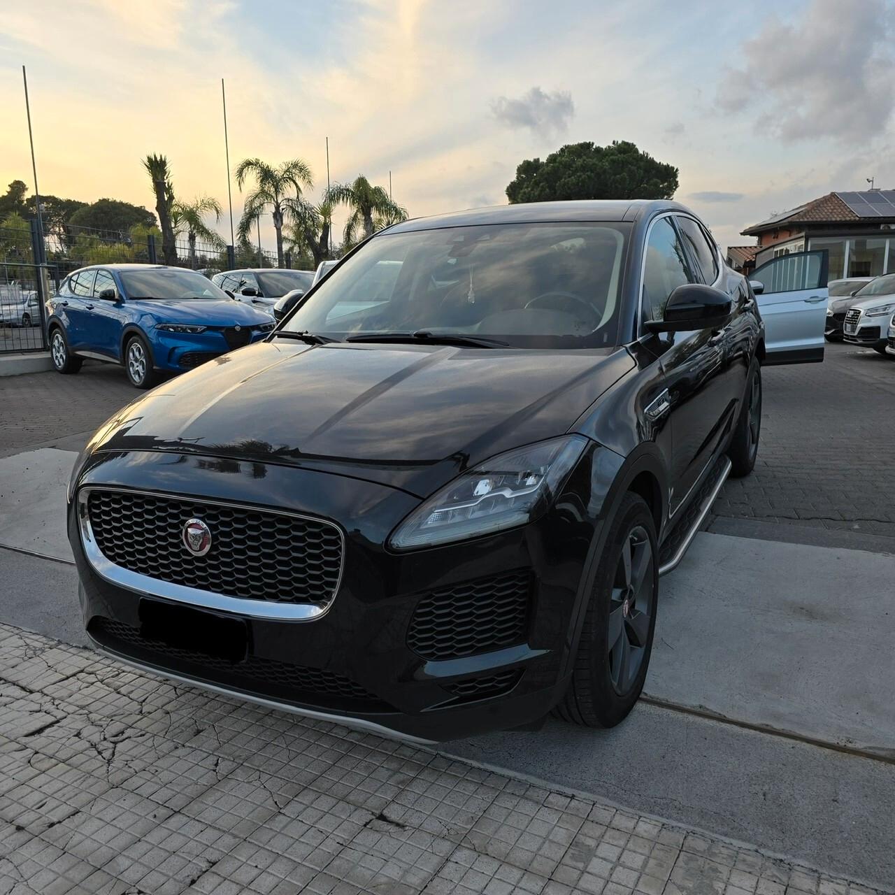 Jaguar E-Pace 2.0D 150 CV AWD aut. R-Dynamic SE