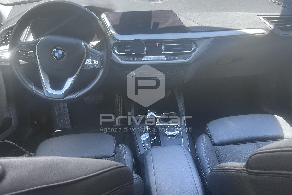 BMW 118i 5p. Advantage