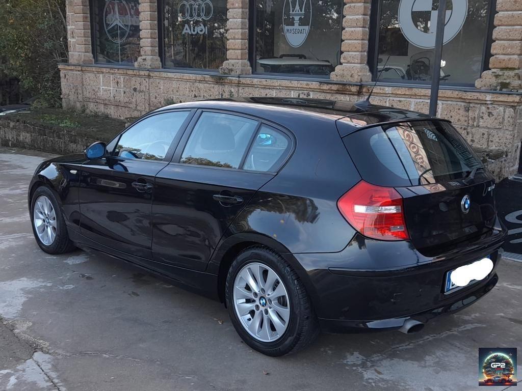 BMW Serie 1 120d 5 porte Futura DPF
