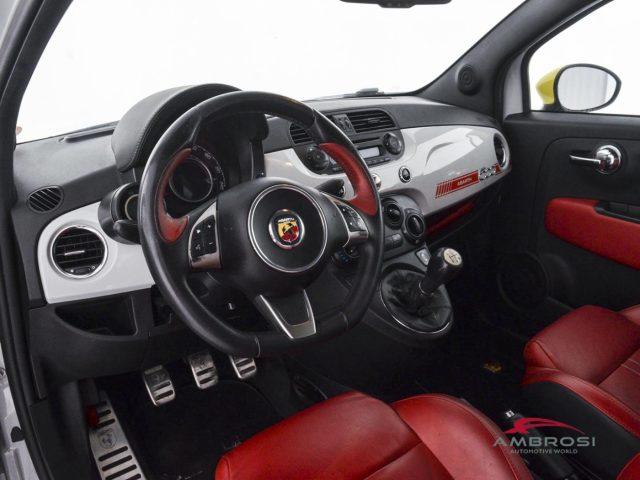 ABARTH 500 1.4 Turbo T-Jet Custom