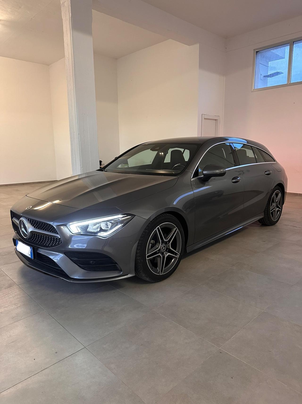 Mercedes-benz shooting brake CLA 180 Automatic Premium