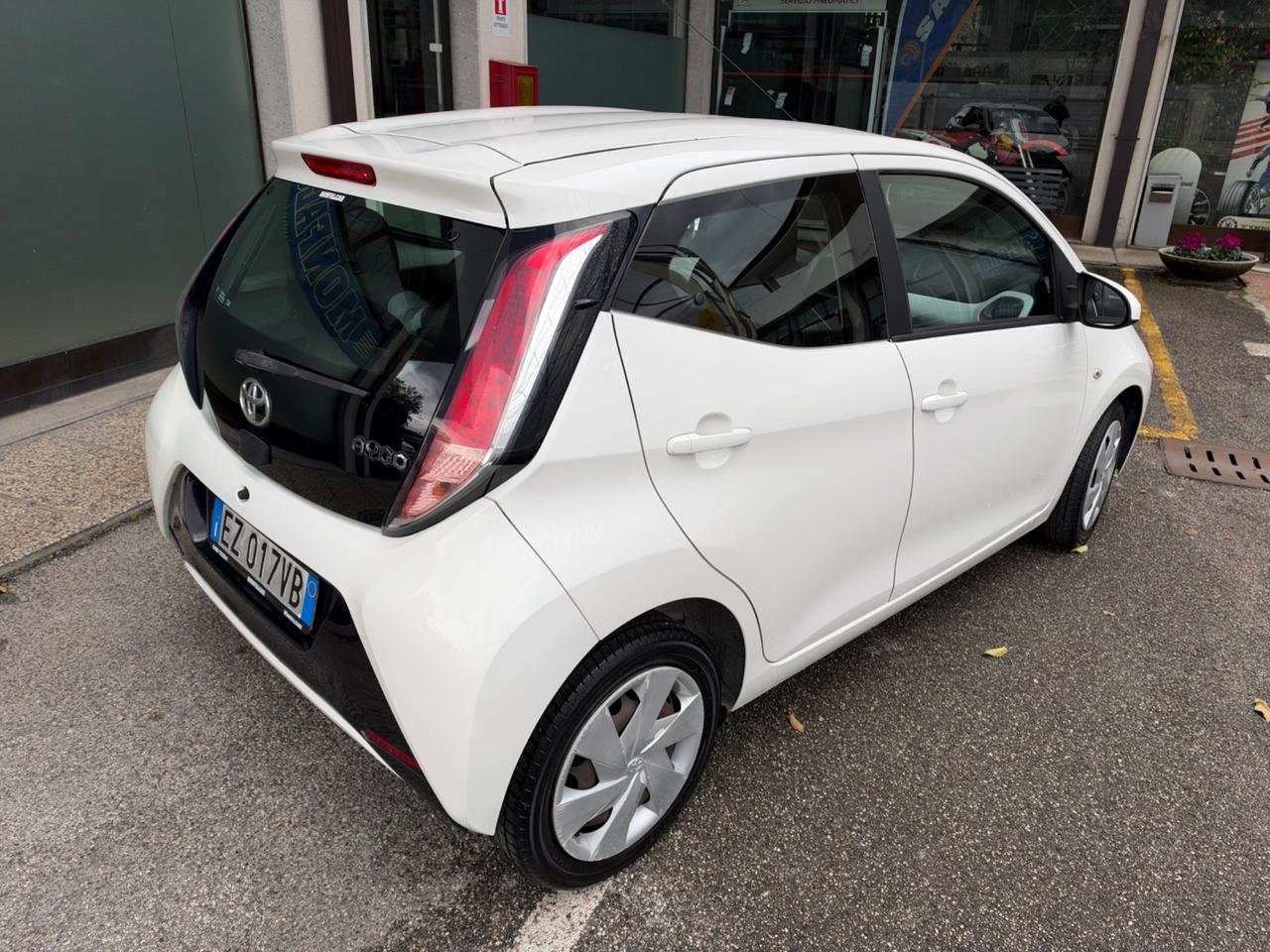 Toyota Aygo 1.0 69 CV x-play