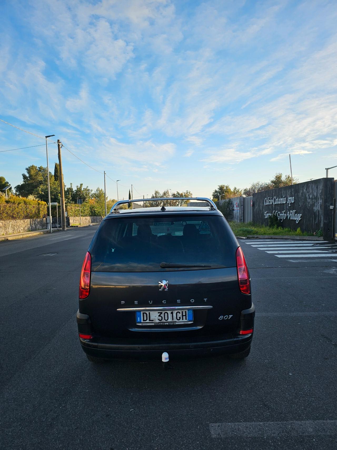 Peugeot 807 2.0 diesel 135 cv 7 posti gancio traino