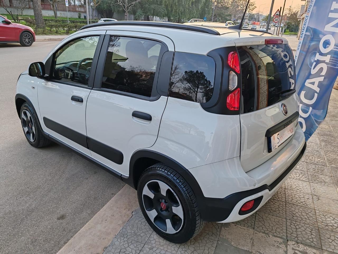 FIAT PANDA 1.0 FIREFLY HYBRID CITY CROSS 2023