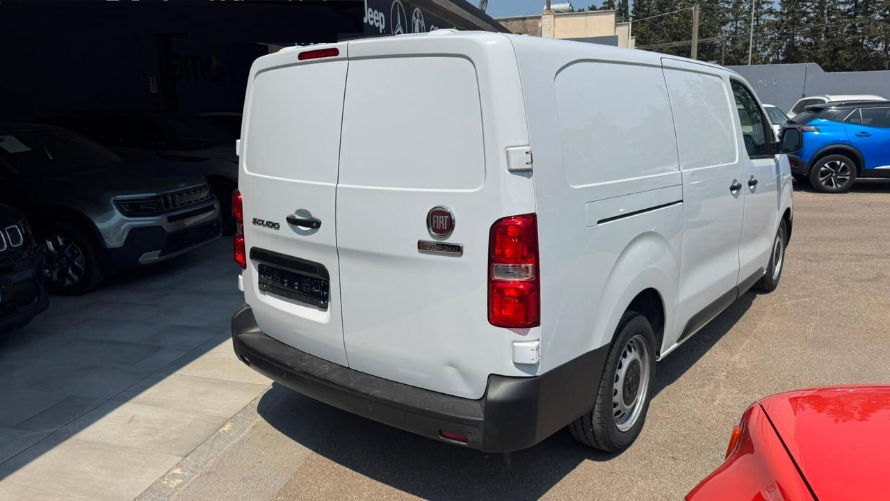 Fiat Scudo 2.0BlHDi 145CV Furgon Lounge navi retro