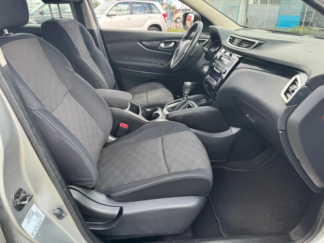 Nissan Qashqai 1.5 dCi SOLAMENTE 89.000 KM