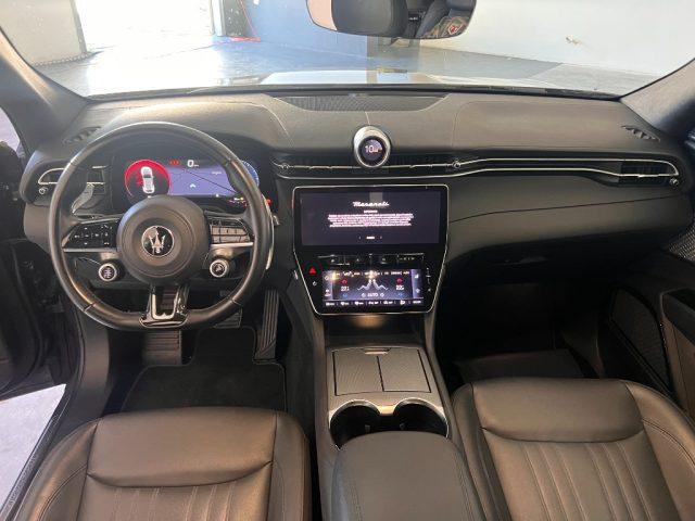 MASERATI Grecale MHEV 300 CV AWD GT