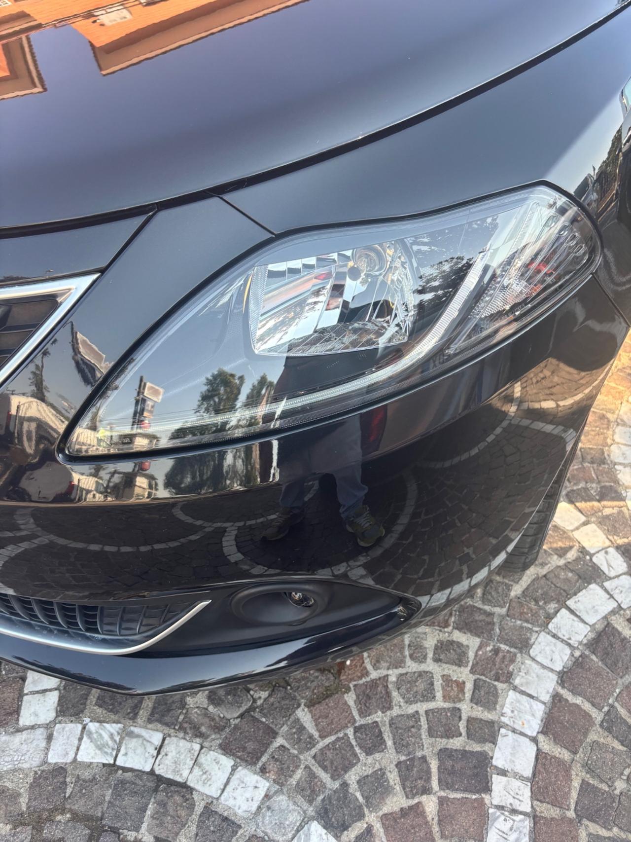 Lancia Ypsilon 1.0 FireFly 5 porte S&S Hybrid Ecochic Gold