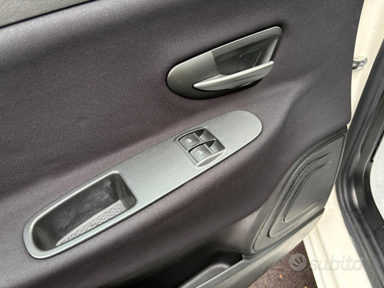 LANCIA Y 1.2 Benzina Platinum 5p (70cv)