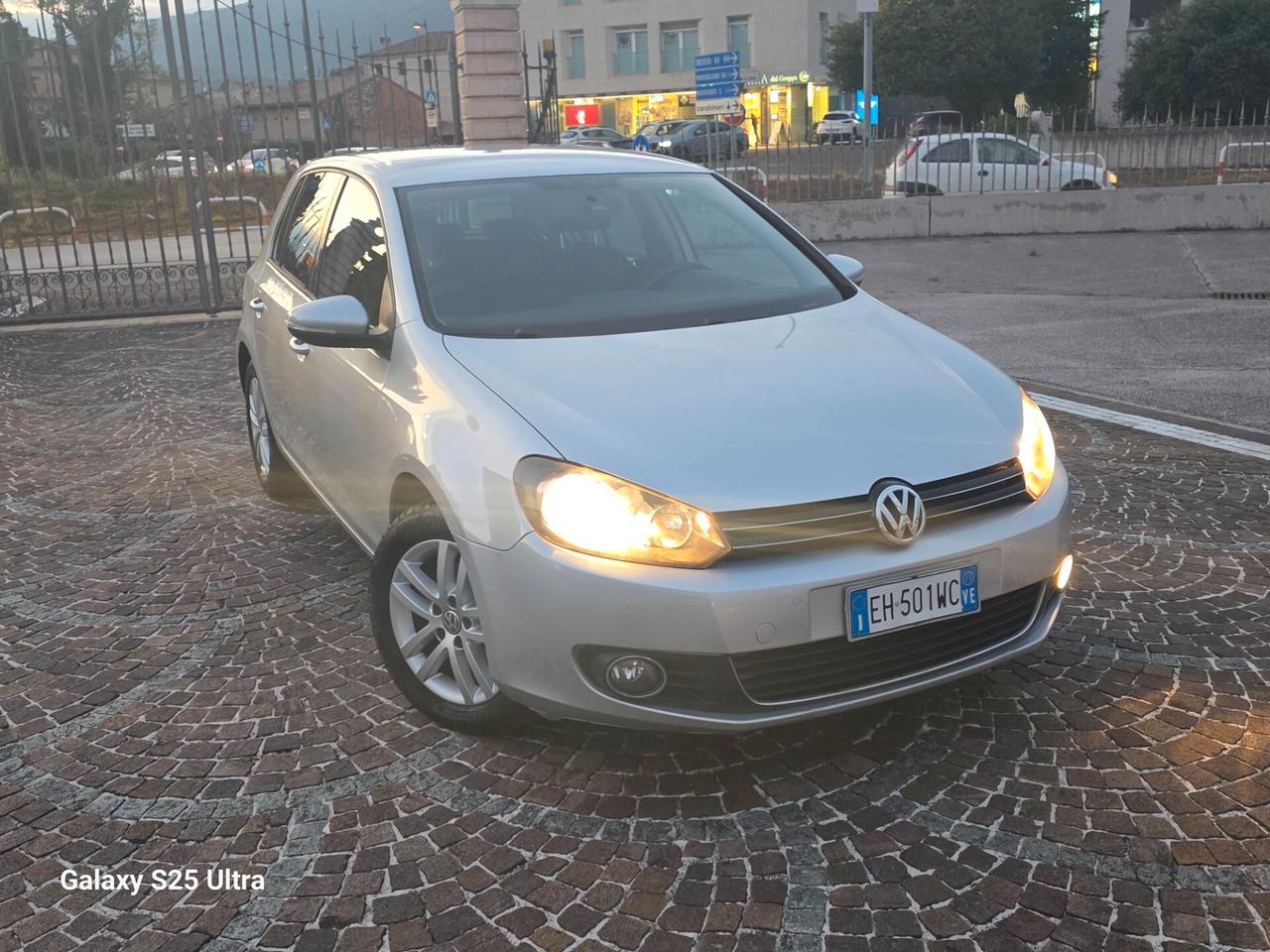 Volkswagen Golf 1.6 TDI DPF 5p. Highline