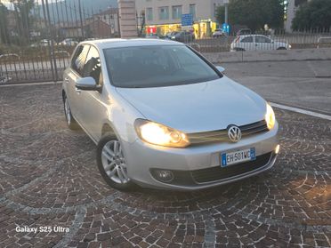 Volkswagen Golf 1.6 TDI DPF DSG 5p. Highline