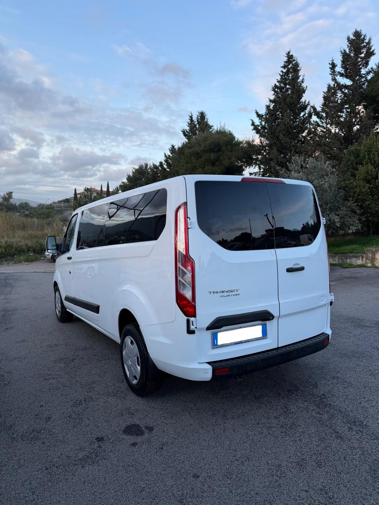 Ford Transit Custom 2.0 EcoBlue 130 9 posti 2023