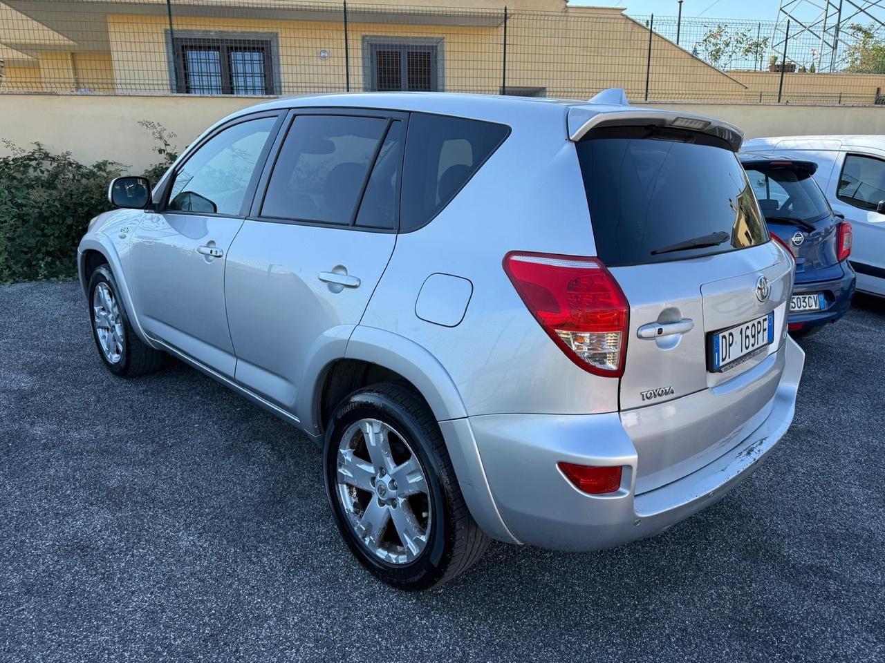 Toyota RAV 4 RAV4 Crossover 2.2 D-Cat 177 CV Luxury