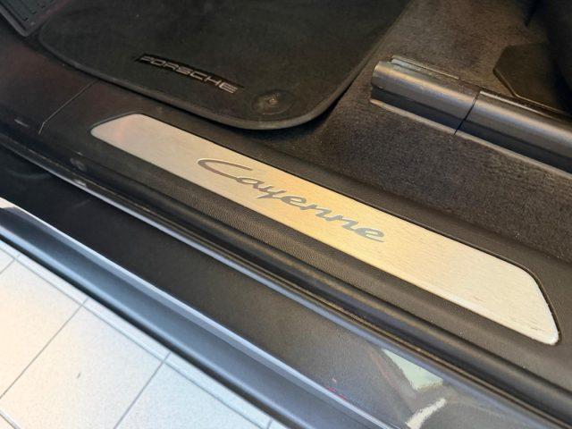 PORSCHE Cayenne 3.0 V6 E-Hybrid //TETTO//CARTIER//PARI AL NUOVO//