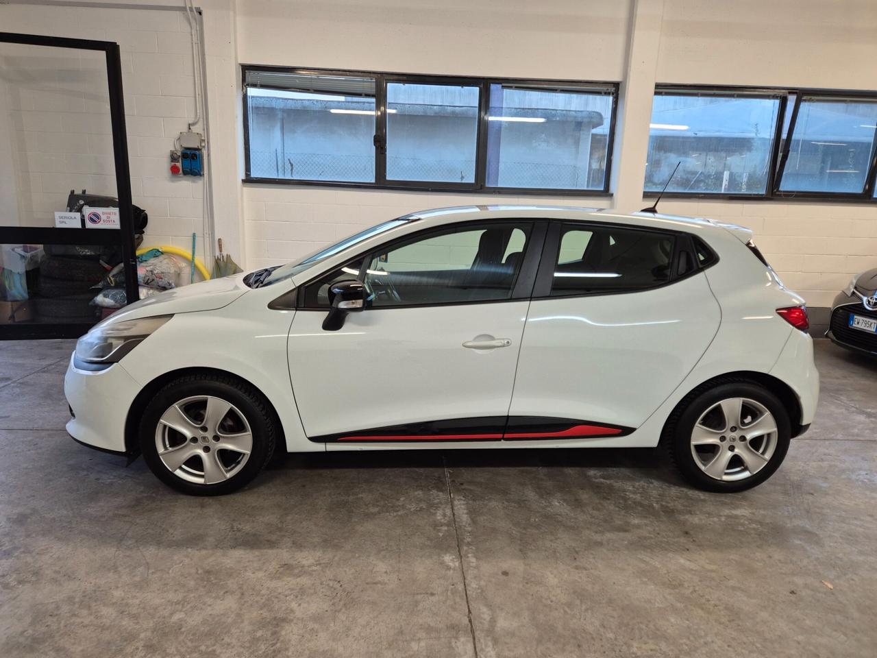 Renault Clio 1.5 dCi 8V 75CV 5 porte Live BELLISSIMA