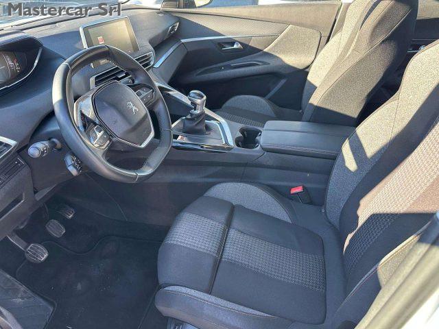 PEUGEOT 3008 3008 1.5 bluehdi Business tg: FT845ET