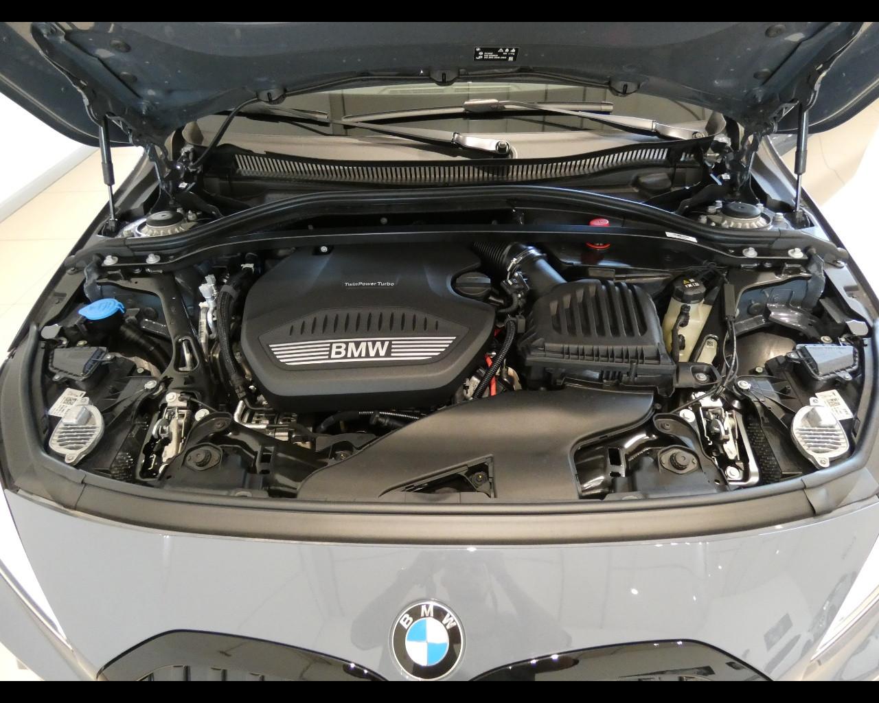 BMW Serie 1 (F40) - 118d 5p. Msport