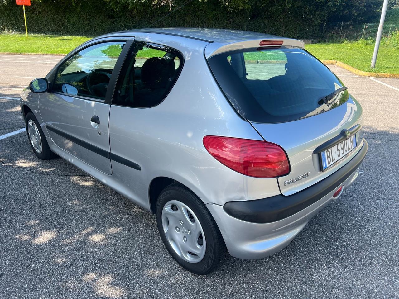 Peugeot 206 1.4 3p. XR