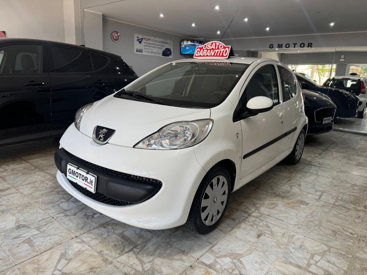 Peugeot 107 1.0 68CV 5p. Sweet Years 2Tronic
