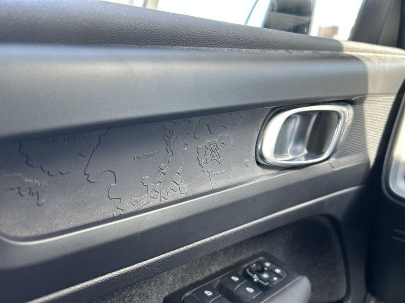 Volvo XC40 T2 Momentum Core 1 PROPRIETARIO - GANCIO TRAINO