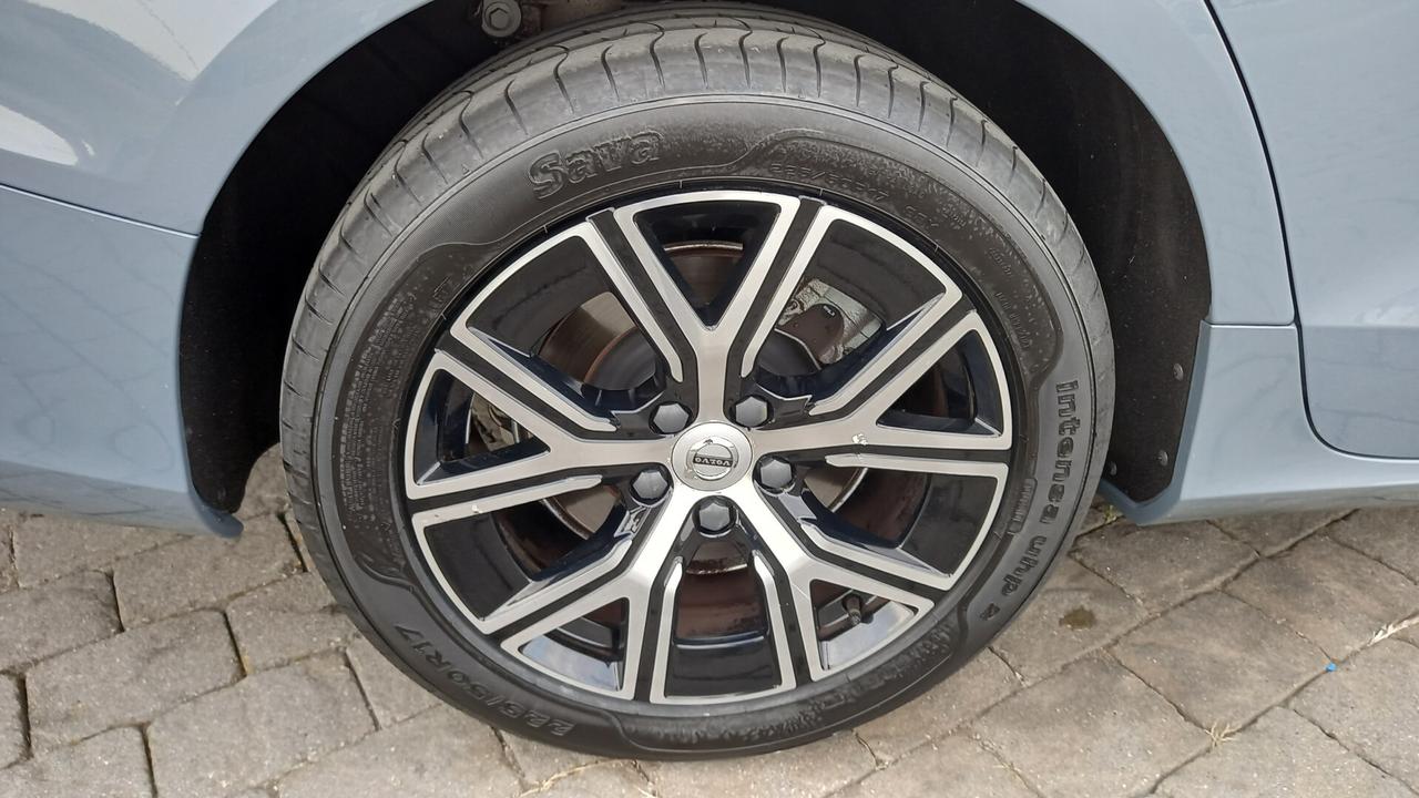 Volvo V60 B4 (d) automatico Core