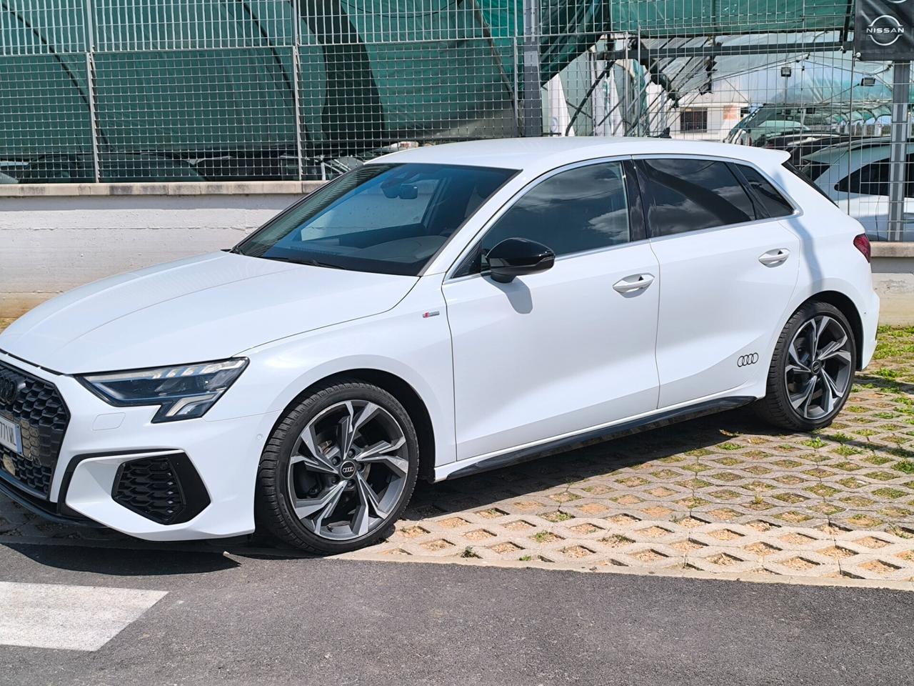 AUDI A3 35 S-LINE 2.0 TDI 150cv 11/2022 COCKPIT/LED/NAV