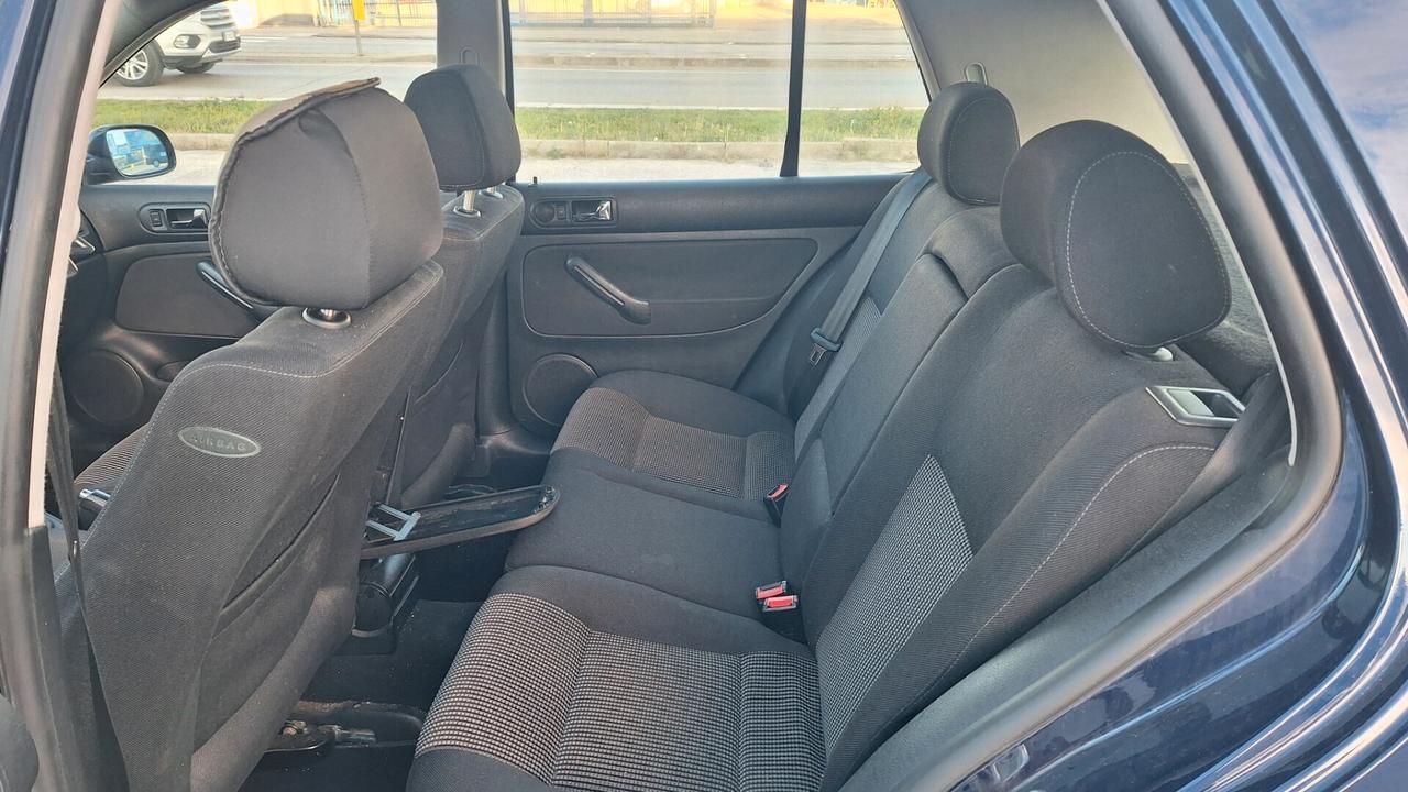 Volkswagen Golf 1.6 cat 5 porte