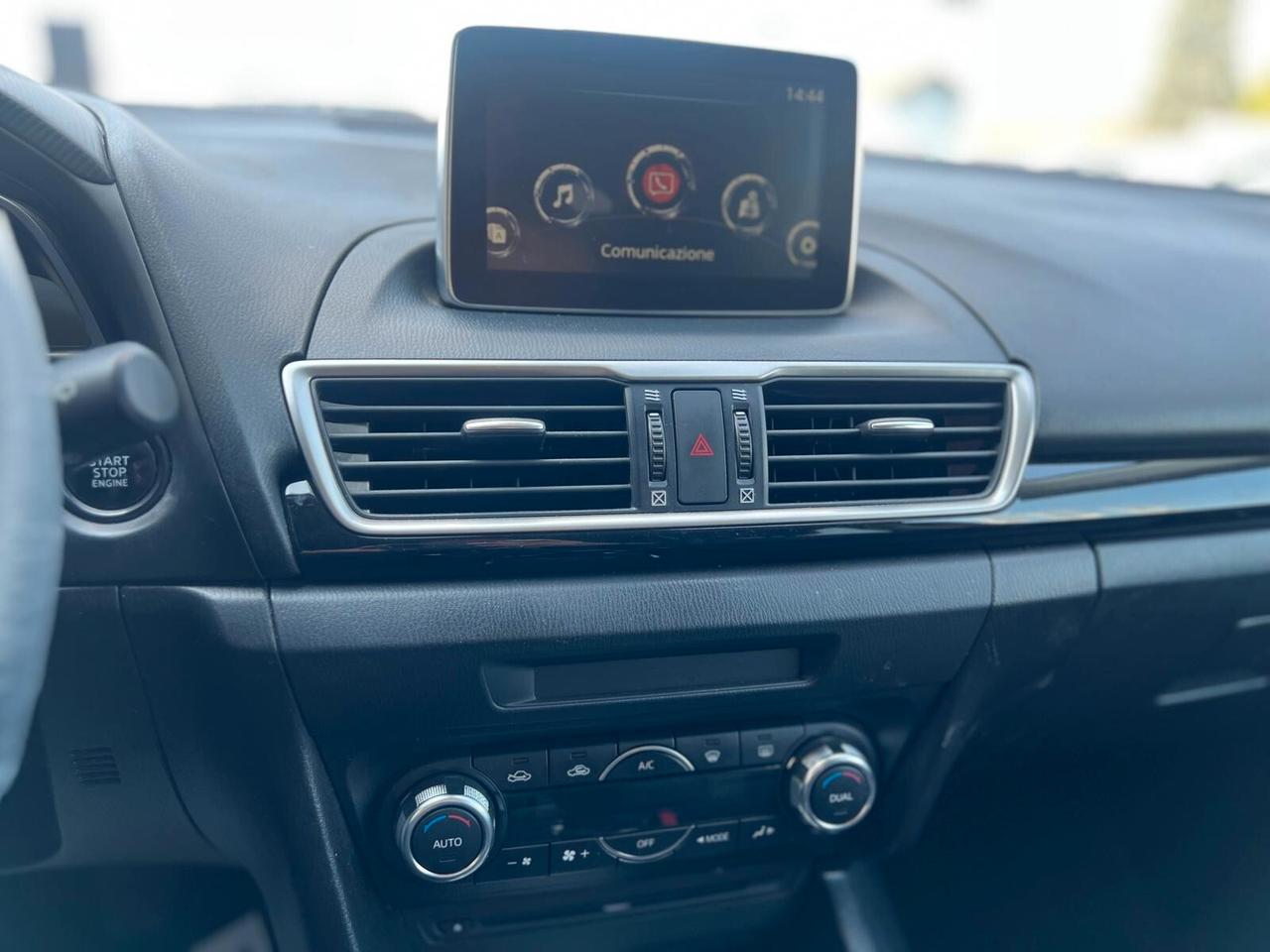 Mazda 3 Mazda3 1.5 Skyactiv-D Evolve