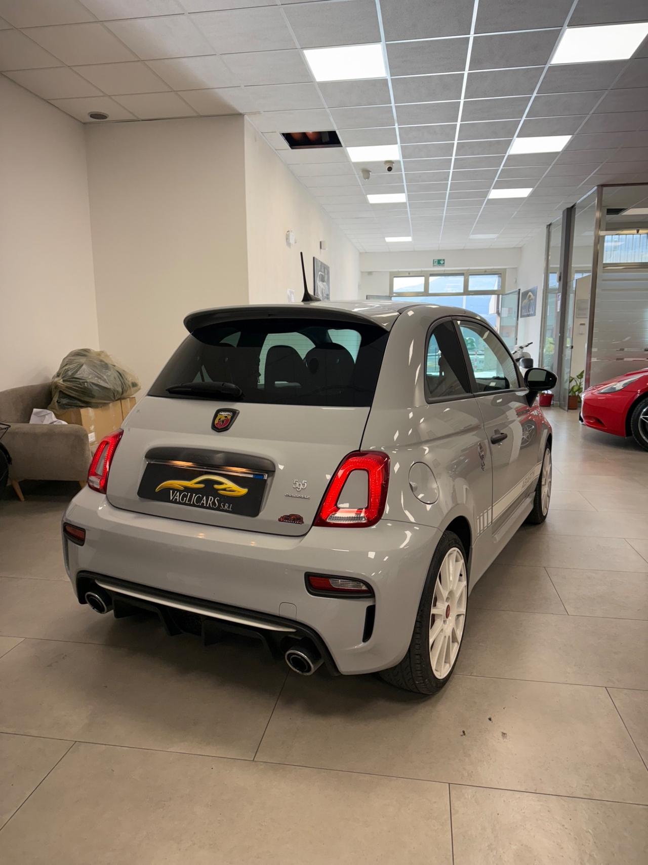 Abarth 595 1.4 Turbo T-Jet 180 CV Esseesse
