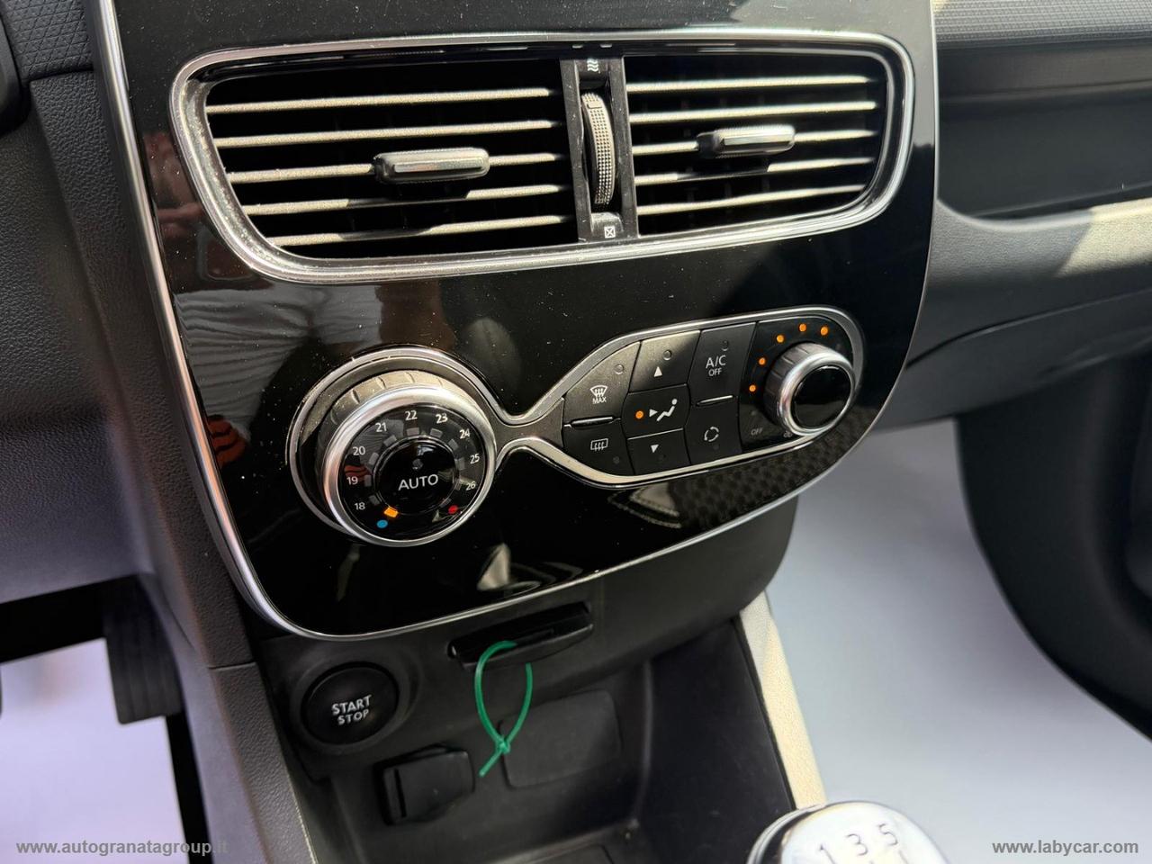 RENAULT Clio TCe 12V 90CV 5p. Moschino Intens RS LINE!