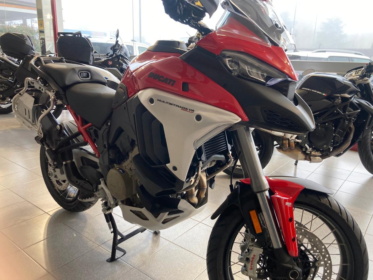 Ducati Multistrada V4 radar travel in promozone senza permuta