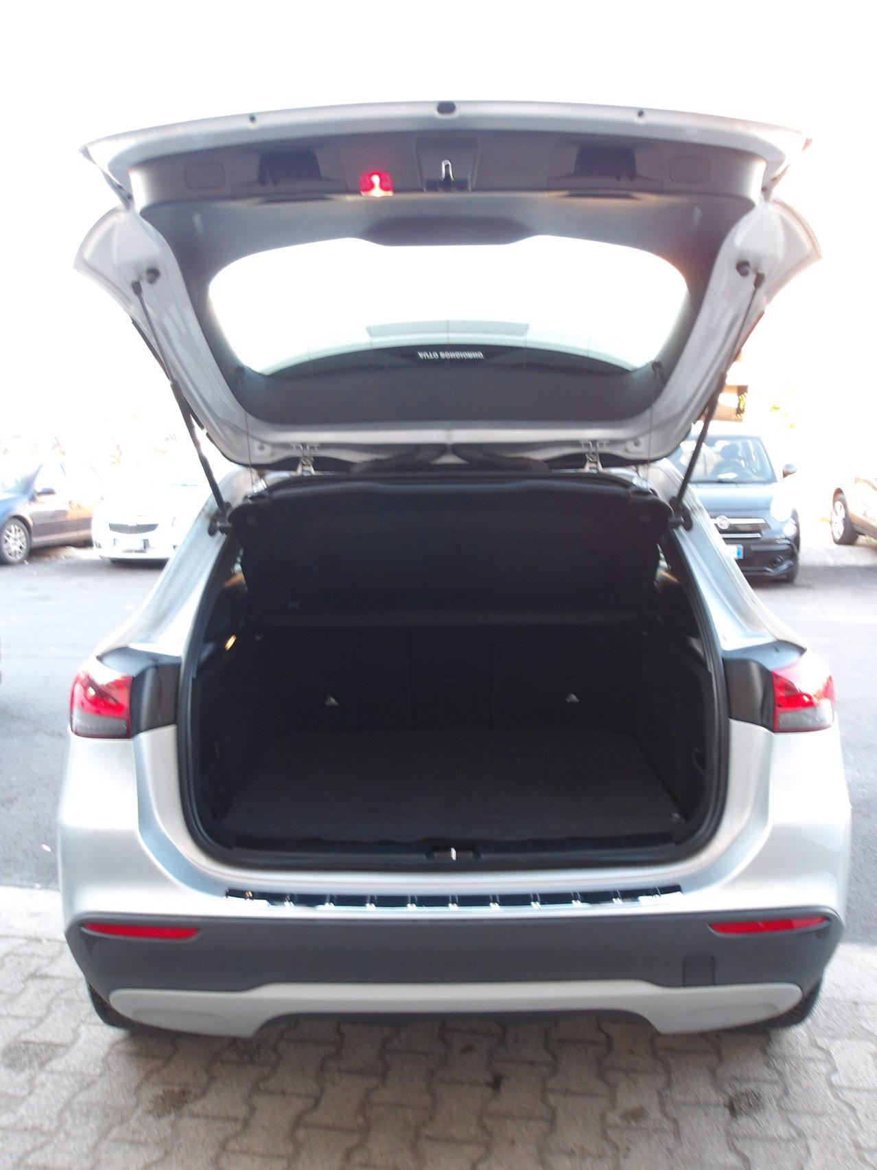 Mercedes GLA 200 d Matic Style