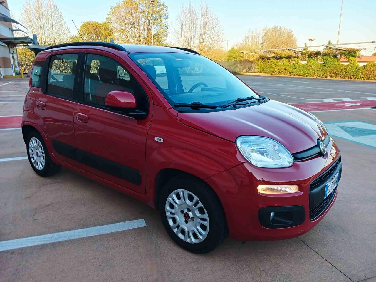 Fiat Panda 1.2 Lounge - PERFETTA