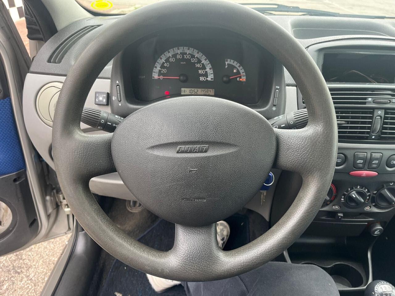 Fiat Punto 1.2i cat 5 porte SX