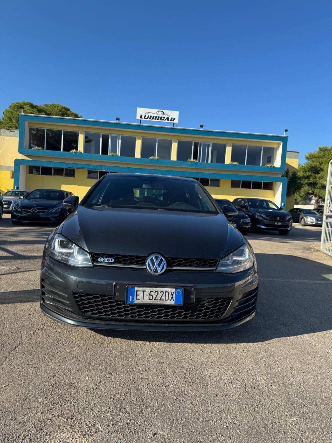 Volkswagen Golf 2.0 TDI DSG 5p. Highline BlueMotion Technology