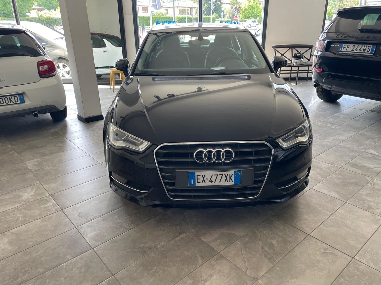 Audi A3 Sedan 1.6 TDI clean diesel S tronic Ambiente