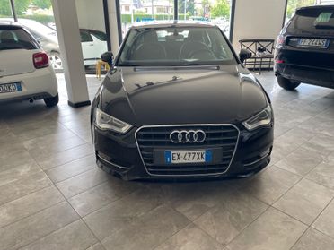 Audi A3 Sedan 1.6 TDI clean diesel S tronic Ambiente