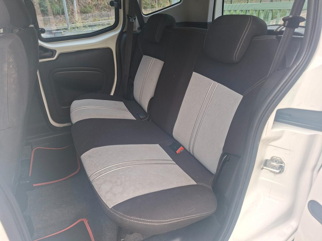 Fiat Qubo 1.3 MJT / EURO 5 / GANCIO TRAINO / DA NEOPATENTATI